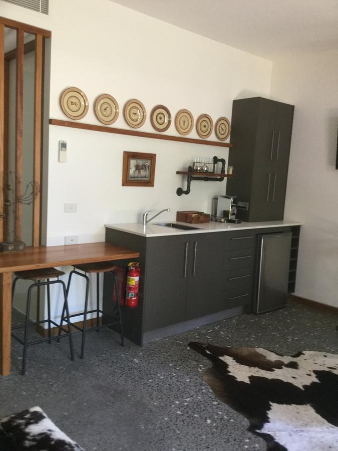Bulc Boutique Bed & Breakfast Белмонт Екстер'єр фото